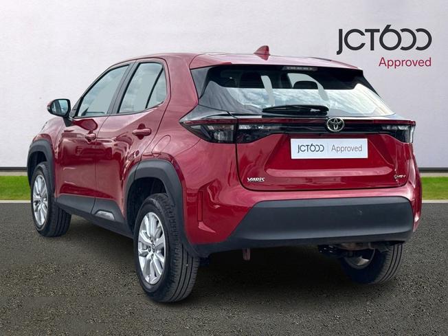 TOYOTA Yaris Cross Photo 3
