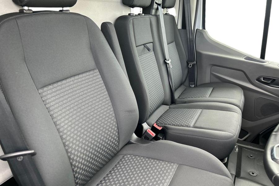Ford TRANSIT Photo autoimg-8e153286ea756281da380fda49e2b09d024b85eb.jpg