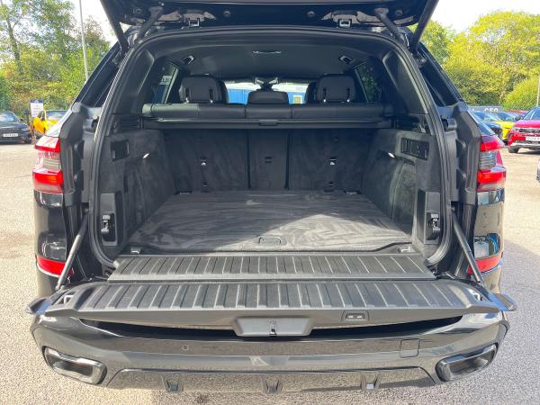 BMW X5 Photo autoimg-8e173d1658bce95d461f5a8c246926906f52014d.jpg