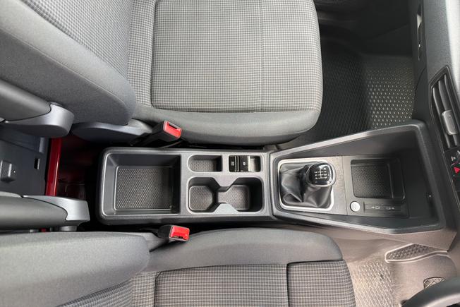 VOLKSWAGEN Caddy Maxi Photo 43