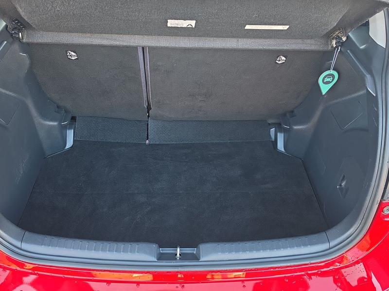 Used Toyota Yaris HF23YDA 33