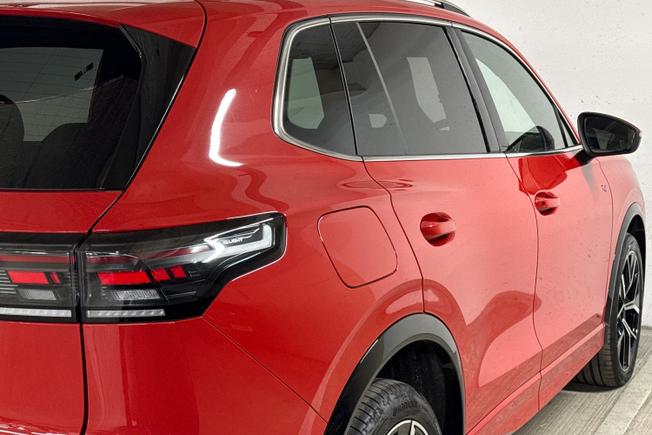 VOLKSWAGEN Tiguan Photo 28