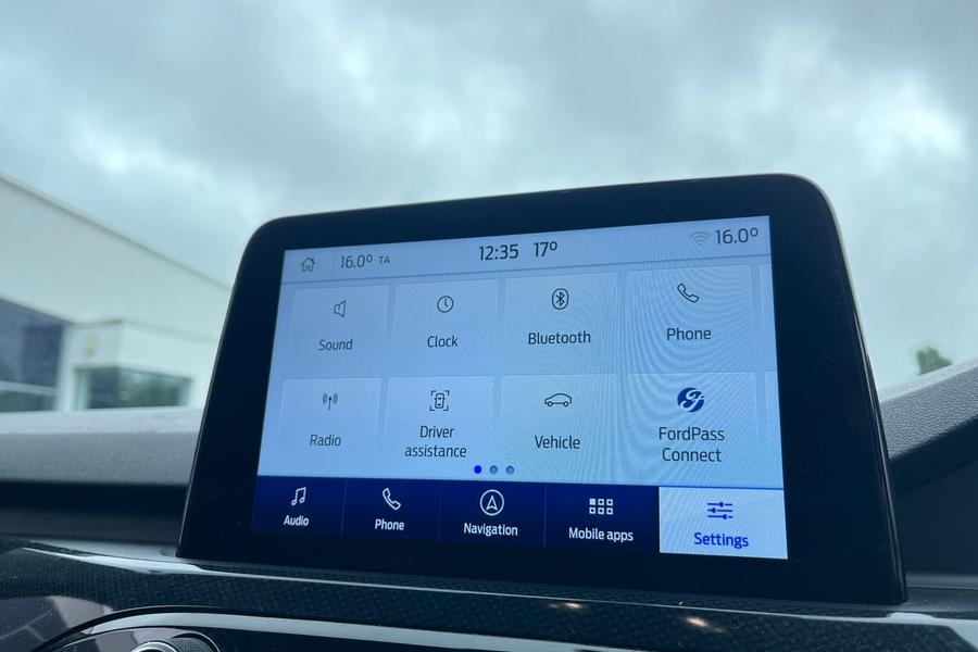Ford KUGA Photo autoimg-8e1bc994ae1eccb7a79ecc831f03d774d1a4f3d1.jpg