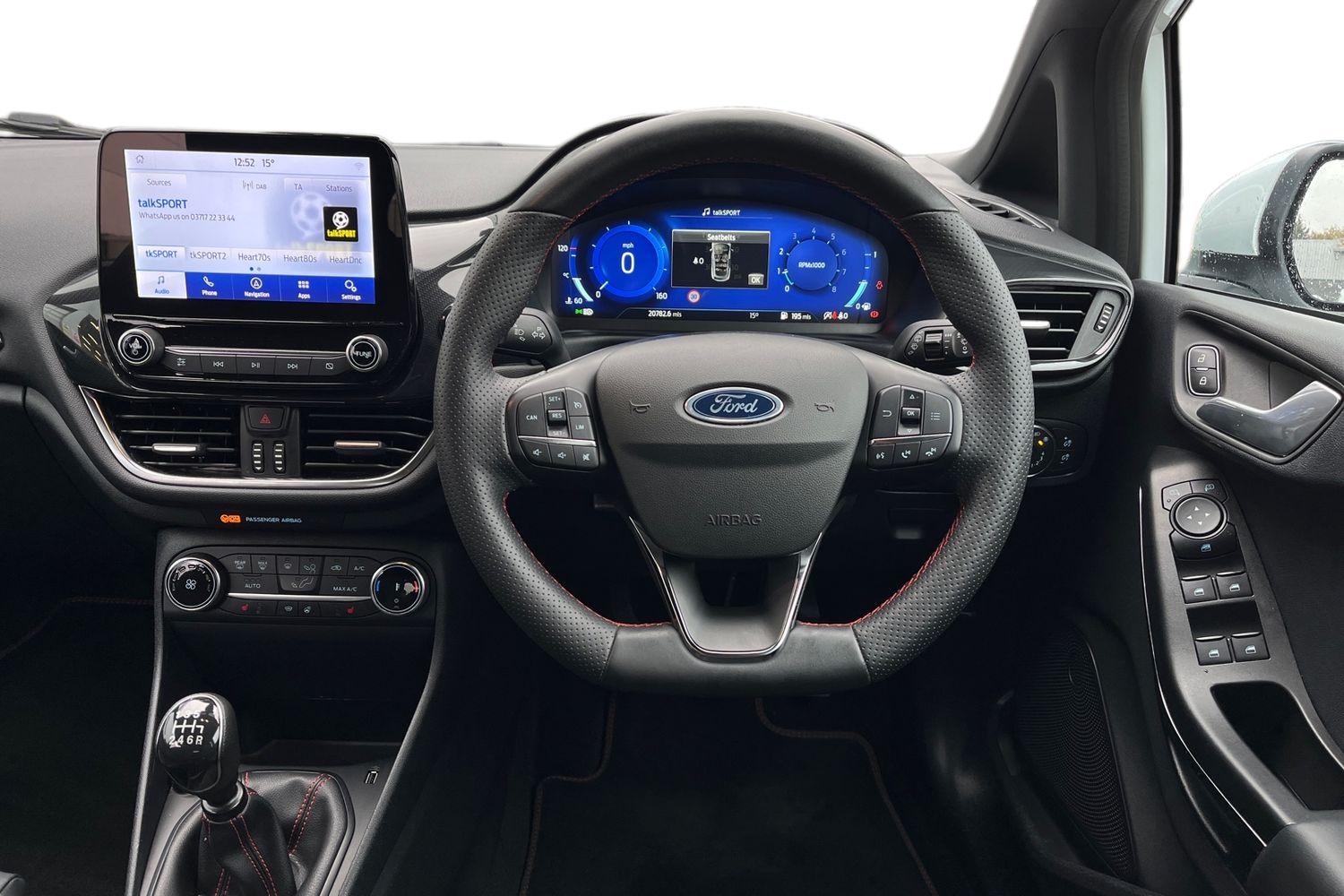 Ford Fiesta Photo 10