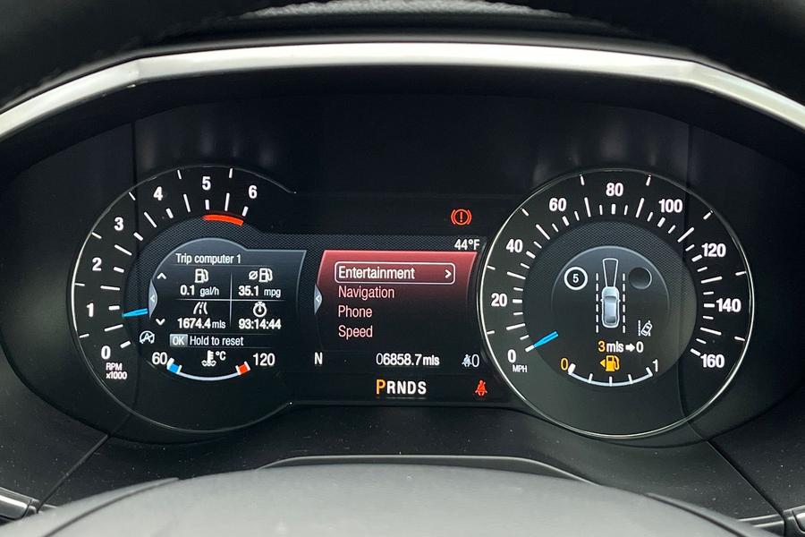 Ford S-MAX Photo autoimg-8e1ea6e5bbac3ff655709eaea05a79fecf1b2b56.jpg