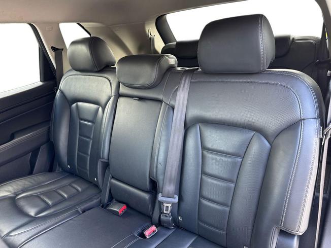 SSANGYONG Rexton Photo 9