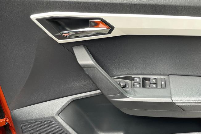 SEAT Arona Photo 23