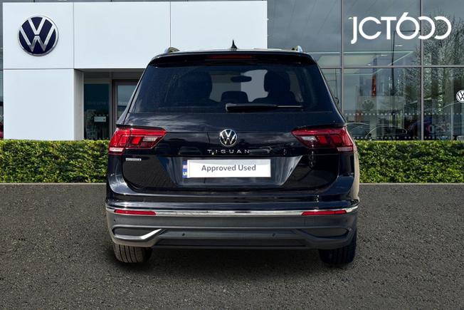 VOLKSWAGEN Tiguan Allspace Photo 7