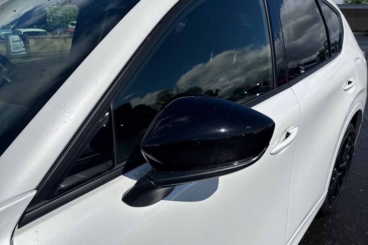 2026 Mazda CX-60 2.5 e-SKYACTIV 17.8kWh Homura Petrol Plug-in Hybrid Auto 4WD (327 ps) in White with 2900 Miles - vehicle photo 8 for sale on PureCar