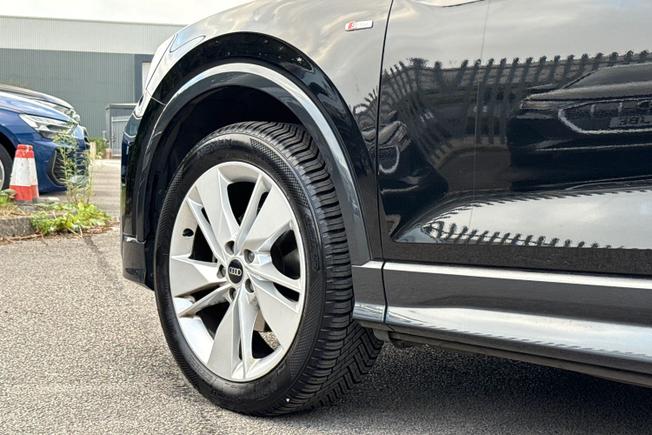AUDI Q2 Photo 23