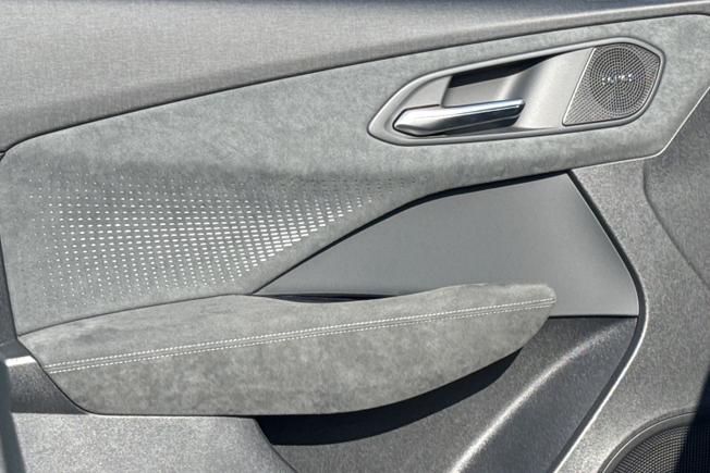 AUDI Q3 Photo 44