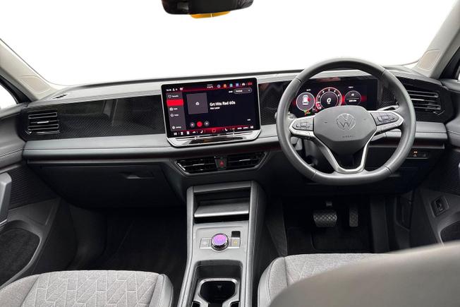 VOLKSWAGEN Tiguan Photo 10