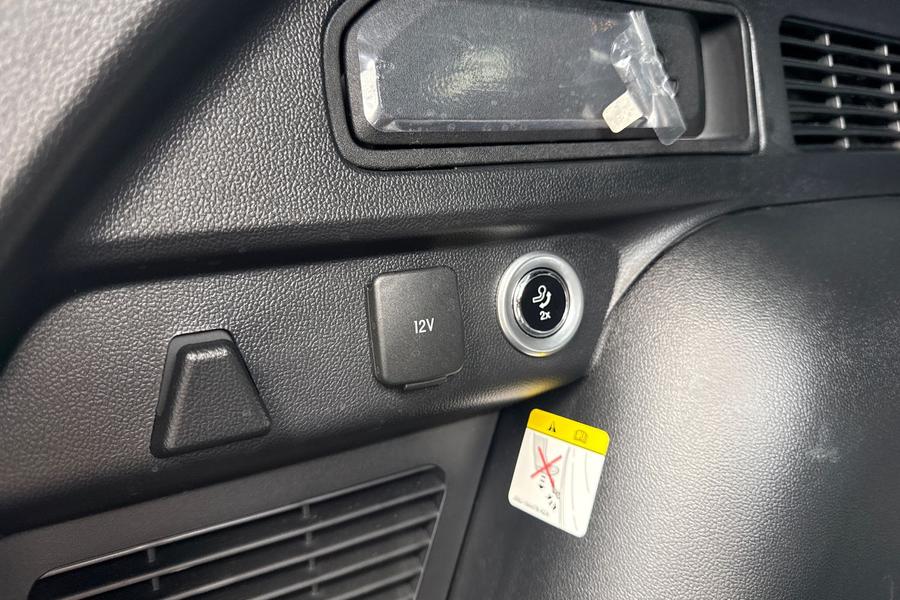 Ford KUGA Photo autoimg-8e2e4b1d5c8b7c0b79dcf705c832923c10b6330e.jpg