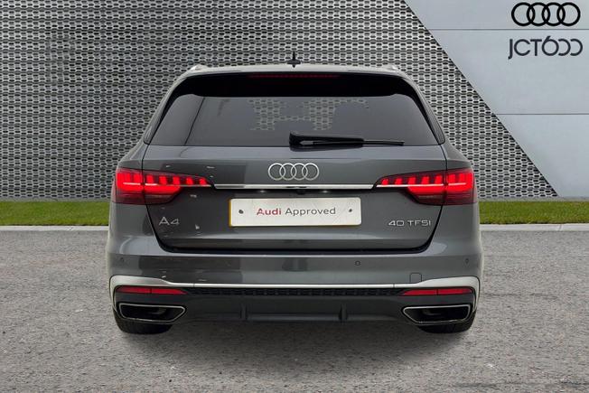 AUDI A4 Avant Photo 7