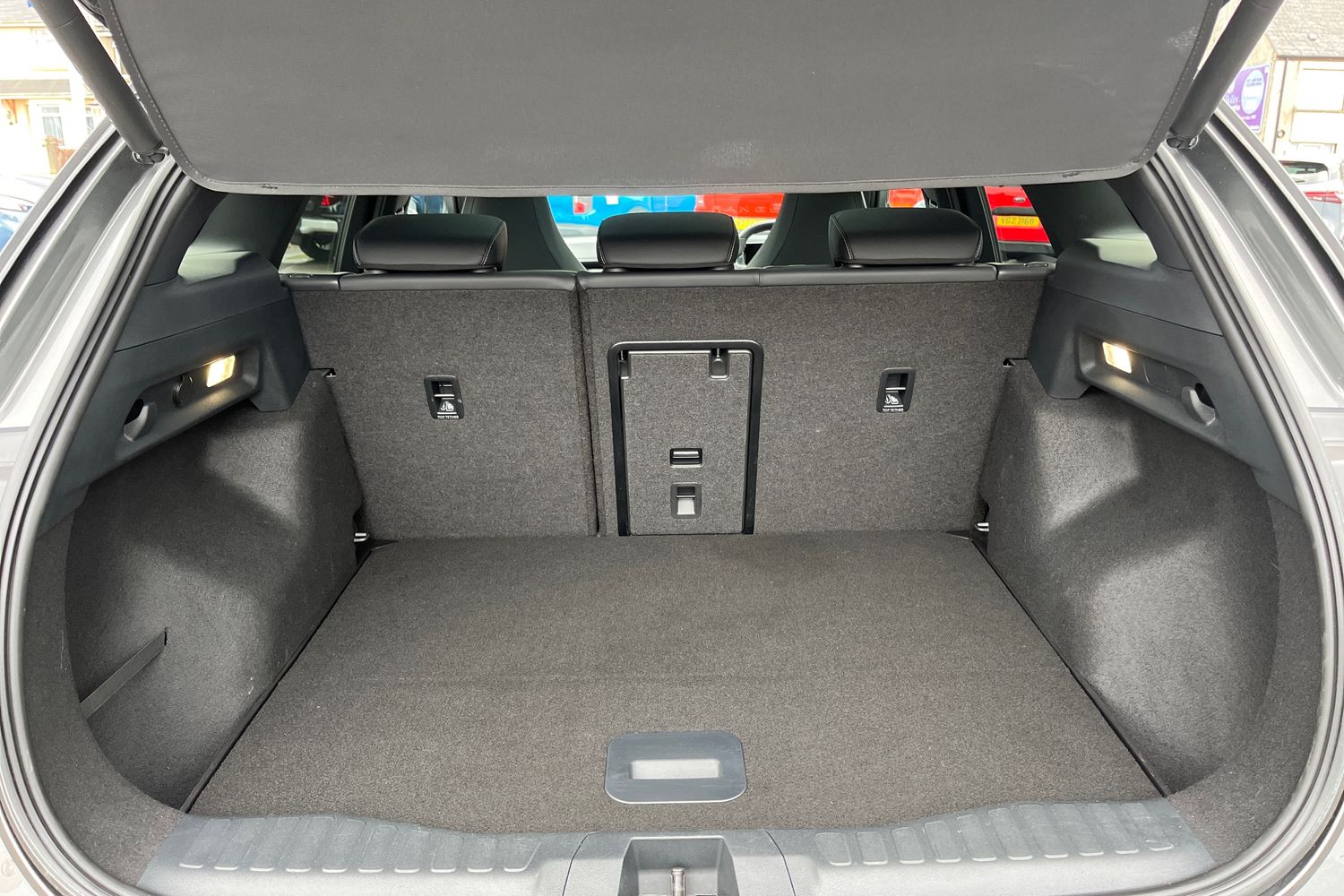 Ford Explorer Photo 20