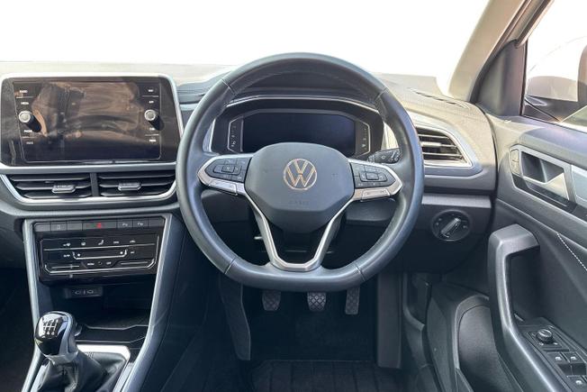VOLKSWAGEN T-Roc Photo 11