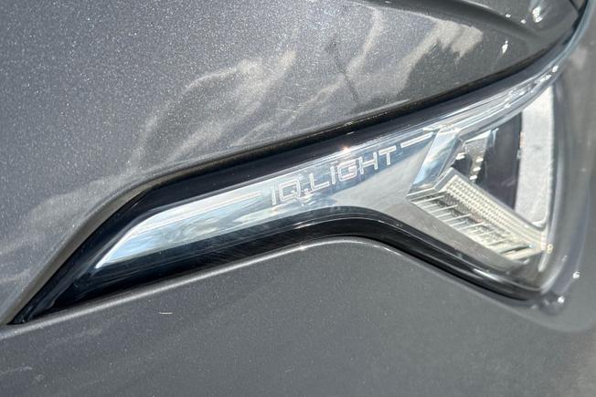 VOLKSWAGEN Tiguan Photo 21