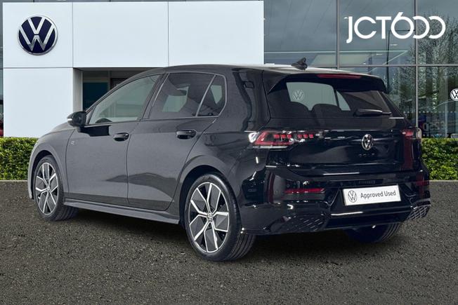 VOLKSWAGEN Golf Photo 3