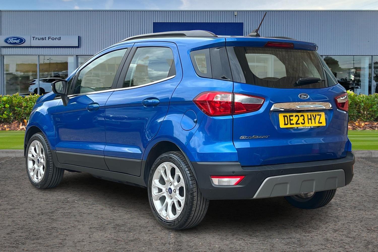 Ford EcoSport Photo 1