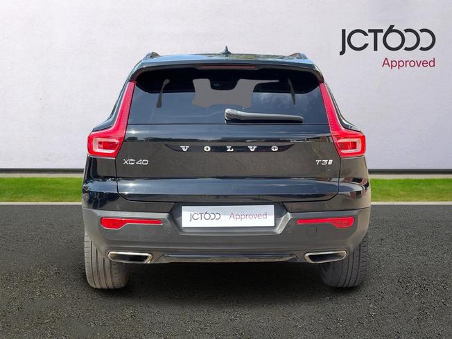 VOLVO Xc40 Photo 7