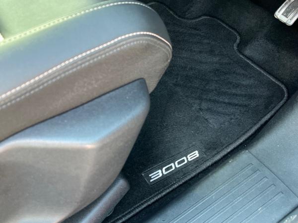 Peugeot 3008 Photo autoimg-8e3d38b1810b195fef9d7e16e42a3287a948fce3.jpg