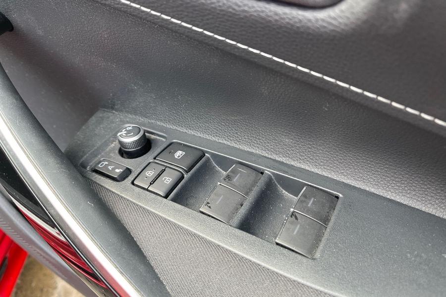 Toyota COROLLA Photo autoimg-8e3d6fe48a7cba7ebcaff05315be5b55006b765d.jpg