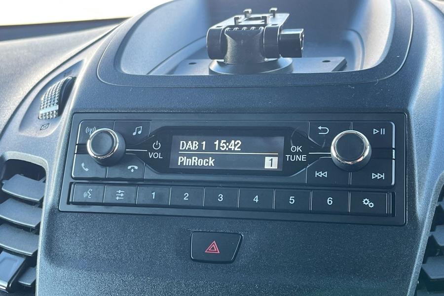 Ford TRANSIT CONNECT Photo autoimg-8e3f4dedb0c8b8f46cc236daf2c2af5d71e8dad8.jpg