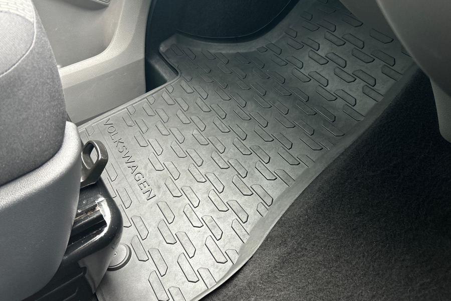 Volkswagen TRANSPORTER Photo autoimg-8e497a96d225ea4c0fe62940c0b51a1021a80f3b.jpg