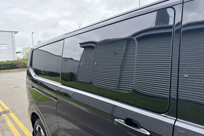 VOLKSWAGEN e-Transporter Photo 23