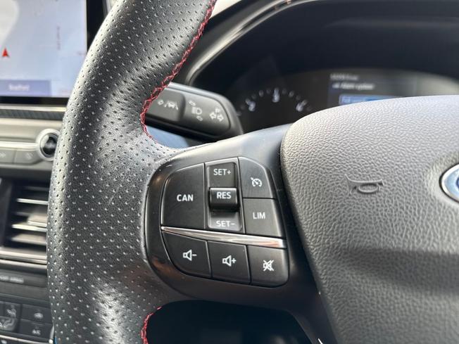 FORD Focus Photo 16
