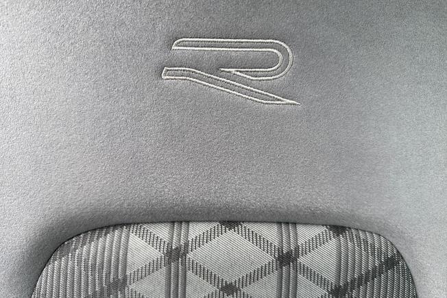 Volkswagen Golf Photo 28