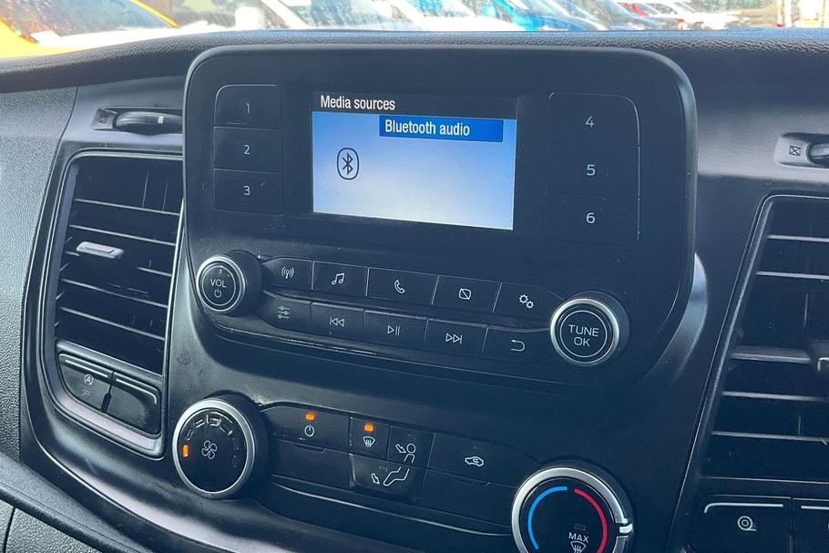 Used Ford TRANSIT CUSTOM 27