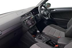 Volkswagen Tiguan Photo 2