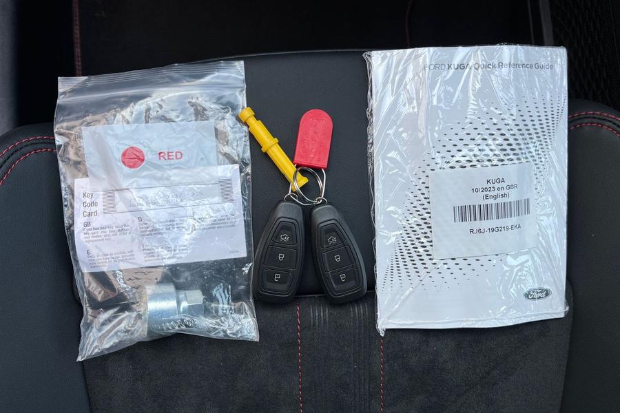 Ford Kuga Photo autoimg-8e5145d39dd710d94cef53211064f6a82e1c46fa.jpg