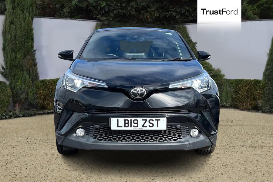 Toyota C-HR Photo autoimg-8e5560c702fc119487af16ae42f8c3527b27c721.jpg