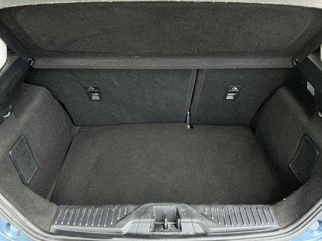 FORD Fiesta Photo 12