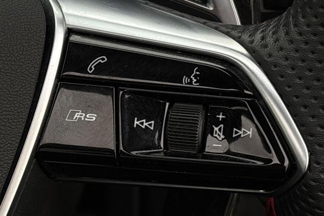 AUDI RS6 Photo 17