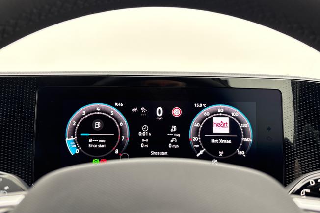 VOLKSWAGEN Tiguan Photo 15