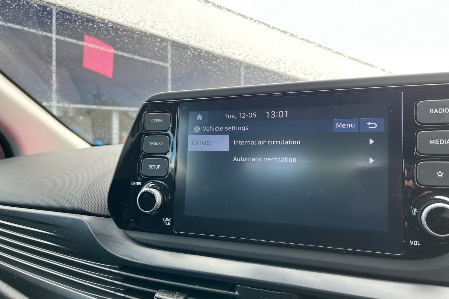 Hyundai BAYON Photo 31