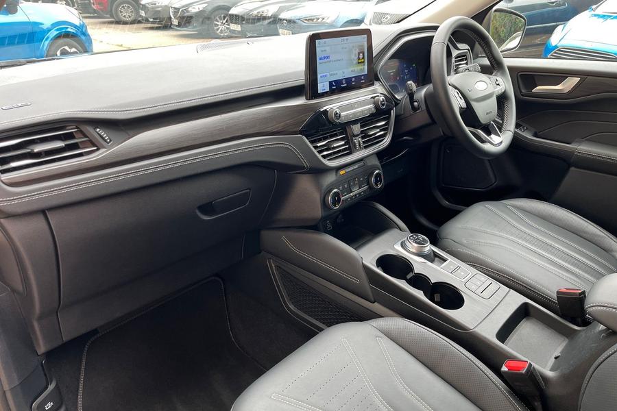 Ford KUGA Photo autoimg-8e650ecb6972b3c305ce3c0185ca3ea799d28dc5.jpg