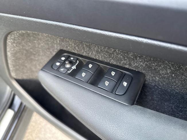 VOLVO Xc40 Photo 41