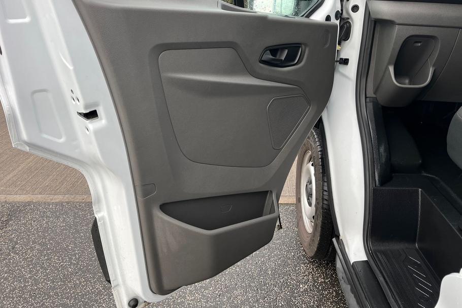 Used FORD TRANSIT WP25JZX 17