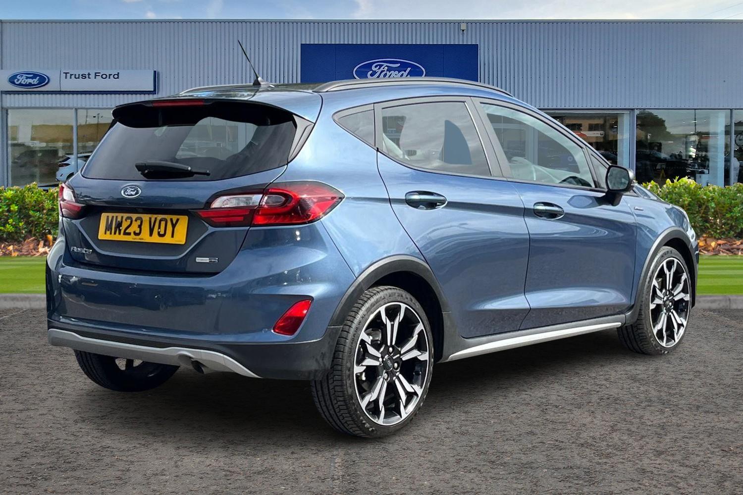 Ford FIESTA Photo 3