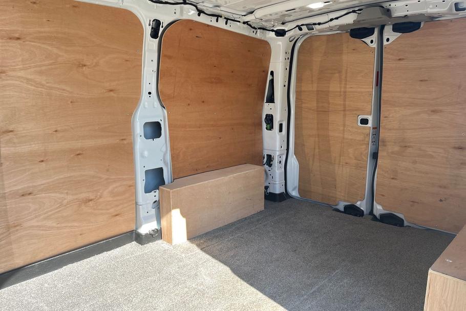 Used FORD E-TRANSIT CUSTOM LD74XDS 4