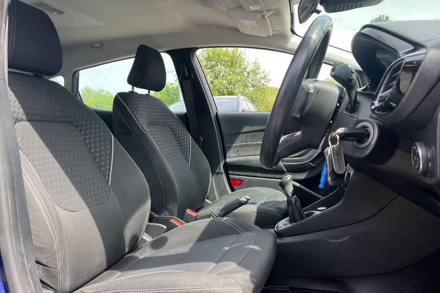 Ford Fiesta Photo autoimg-8e6faf71b81c23b3b0bab5c4a5964fd5c4831e38.jpg