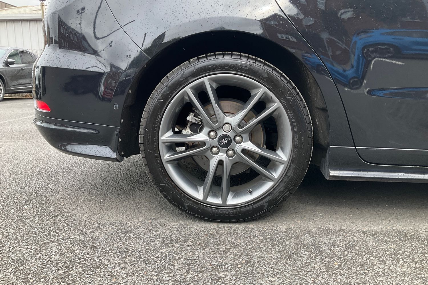 Ford S-Max Photo 7