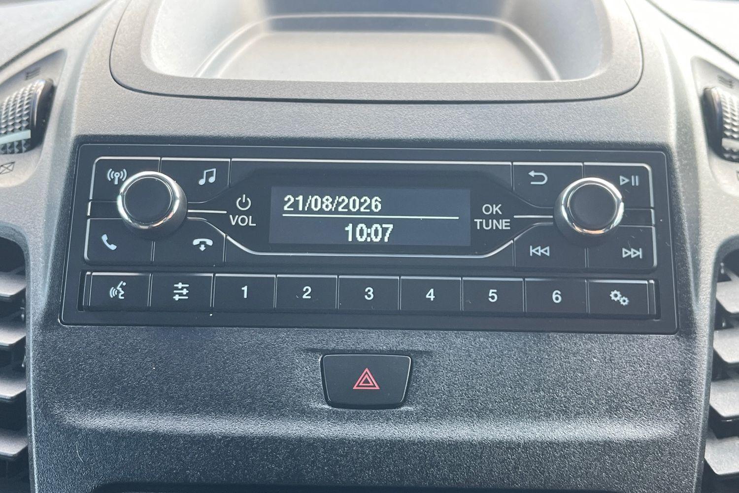 Ford TRANSIT CONNECT Photo 25