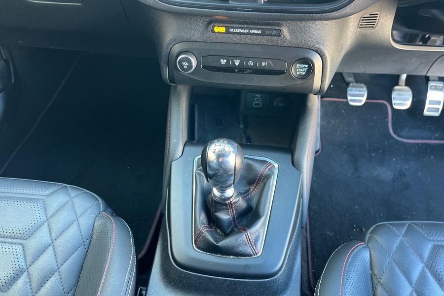 Ford Focus Photo autoimg-8e73a76f7925049ac5d51fc1f2421c273b8ce94c.jpg