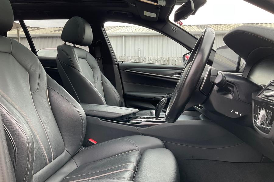 BMW 5 SERIES Photo autoimg-8e749f1e1585154eee4585a5aa9ed447dd899344.jpg
