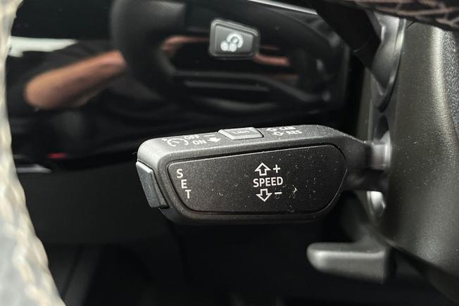 AUDI A4 Photo 34
